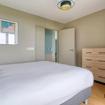 Le Merveilleux - A Auteuil - 360B * Paris